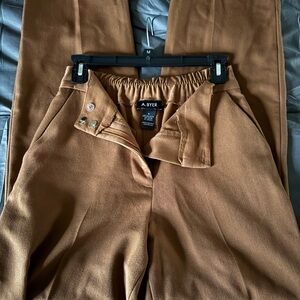 Women’s Pleated Dress Pants